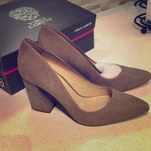 Brand new, never worn Vince Camuto heels